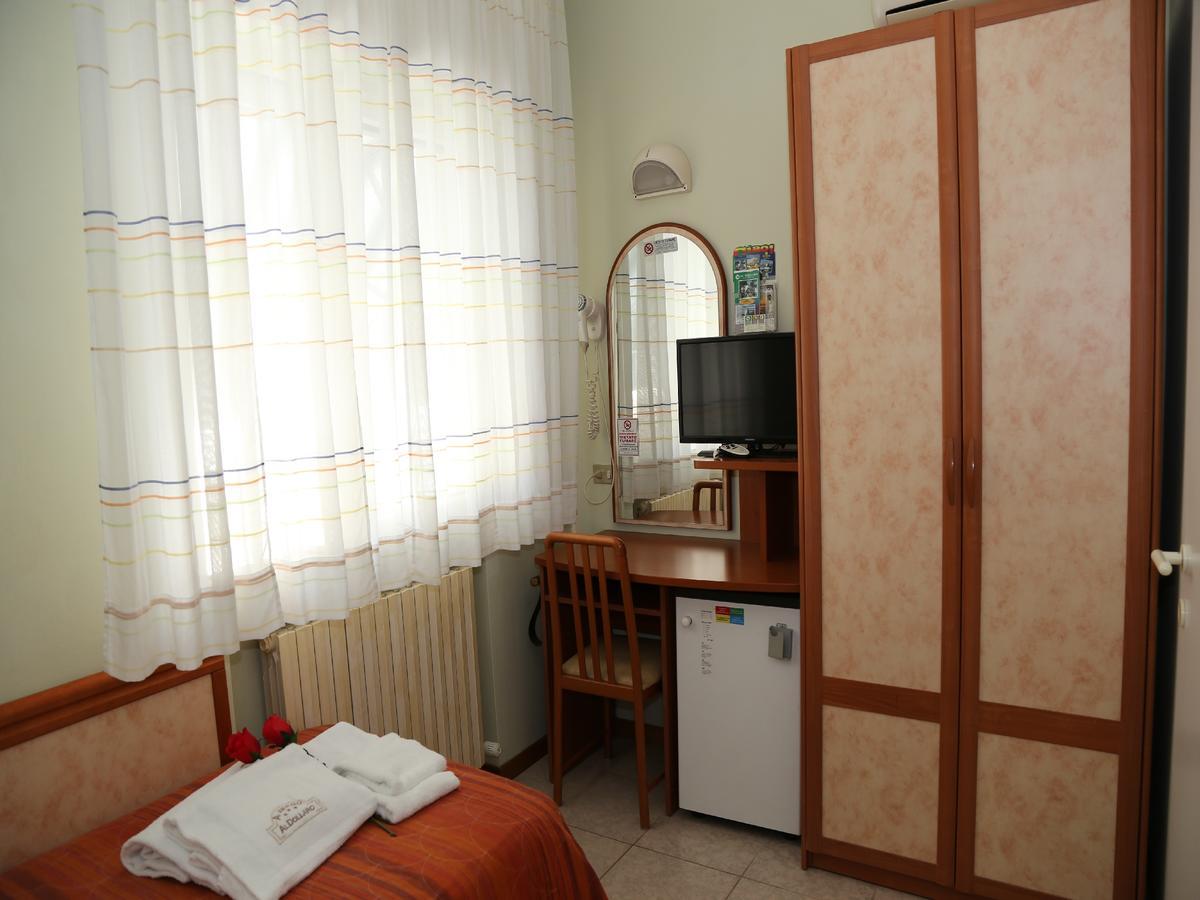 Hotel Al Dollaro Cattolica Buitenkant foto